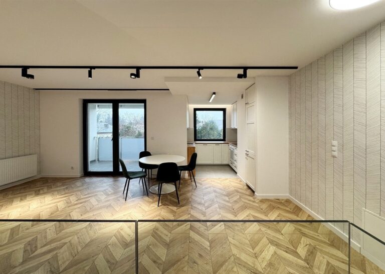 Miedzyń | 4 pokoje | 2 łazienki |