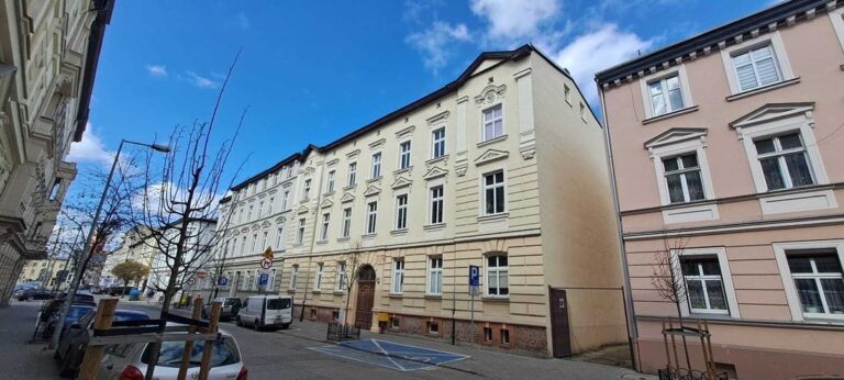 Jasna kawalerka w centrum | 25 m² | Wysoki parter